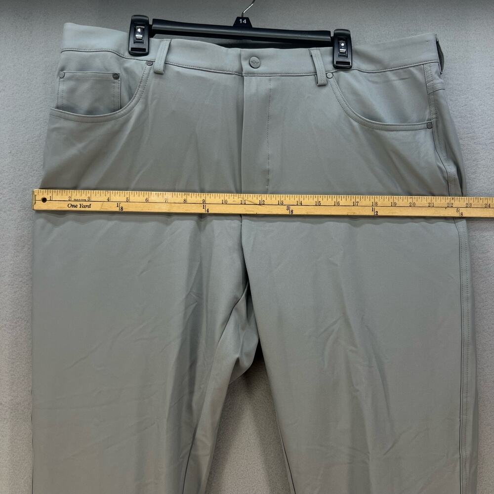 NWT Greg Norman Golf Pant Men's 40x30 Grey Ultimate Stretch Straight Leg - Picture 6 of 15